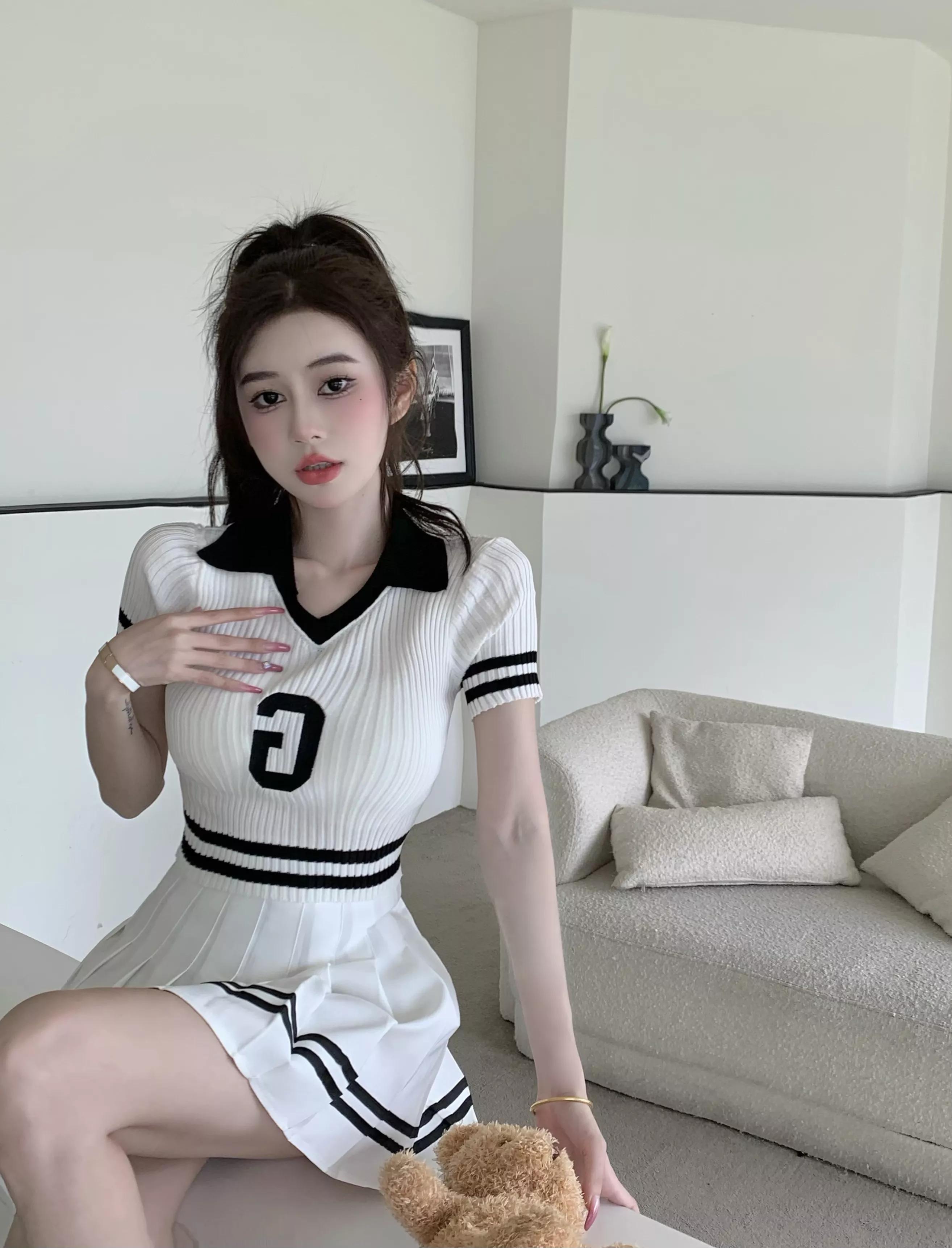 日系足球宝贝套装,白色足球宝贝运动套装女孩