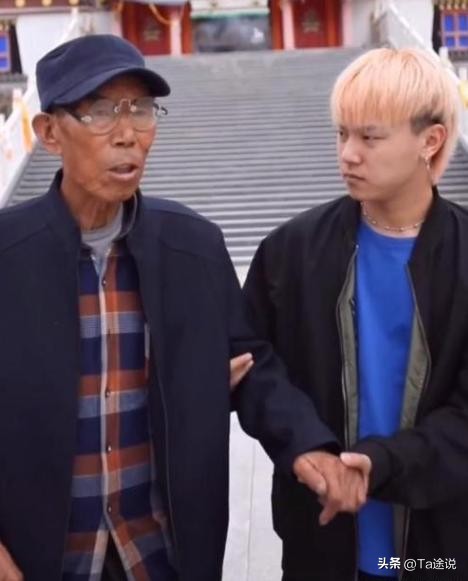 陕西少年酷爱打架，收藏品够买辆车，被“爷爷”救赎后学会感恩