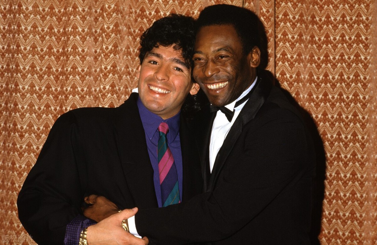 球王贝利拿过几个世界杯,球王贝利创造的世界杯纪录