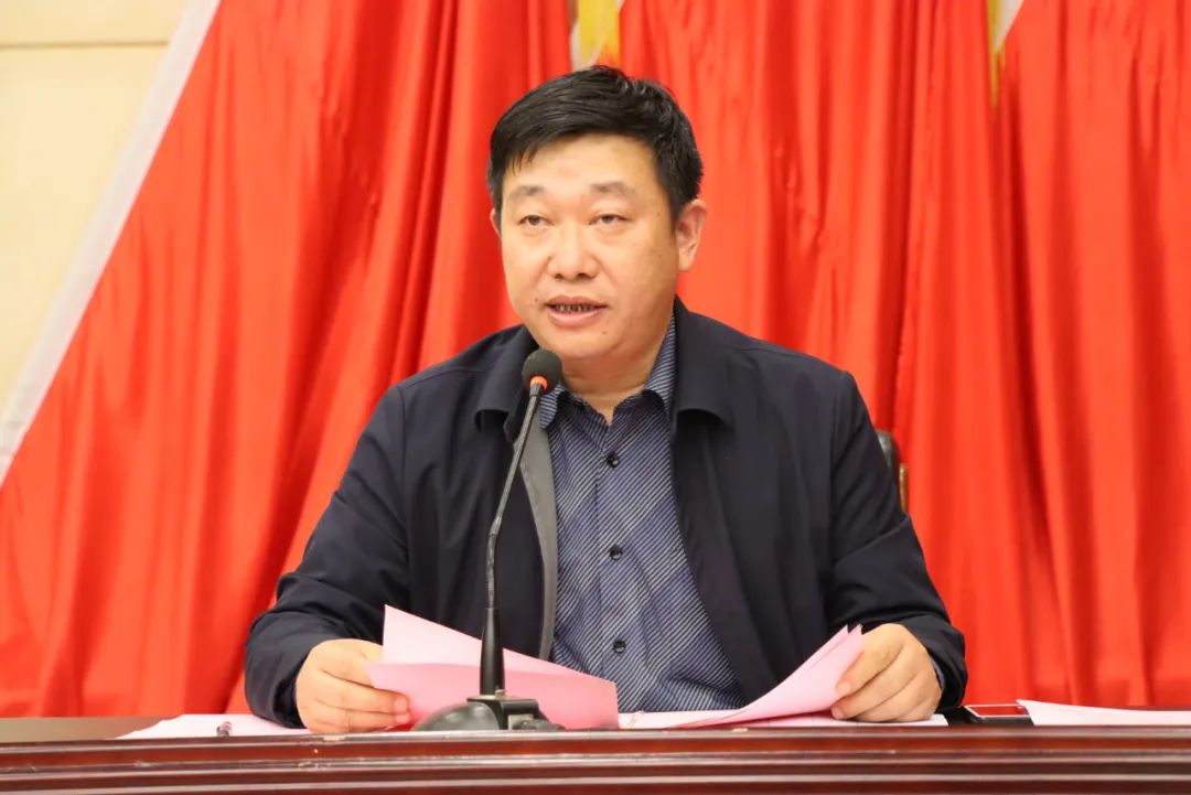 群策群力同心,群策群力共铸辉煌