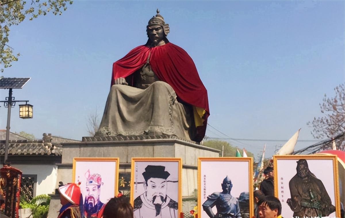 岳飞被杀后，一支后代逃到韩国，成为开国元勋，2013年已认祖归宗