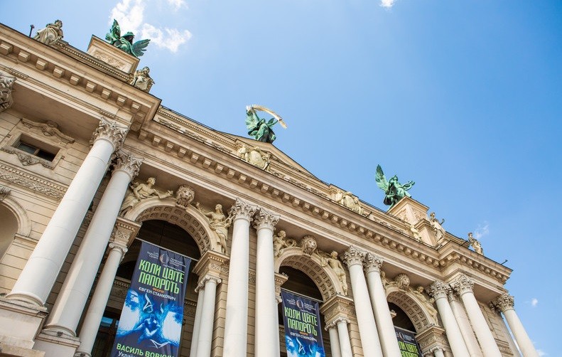 利沃夫是波兰还是乌克兰的,波兰乌克兰利沃夫