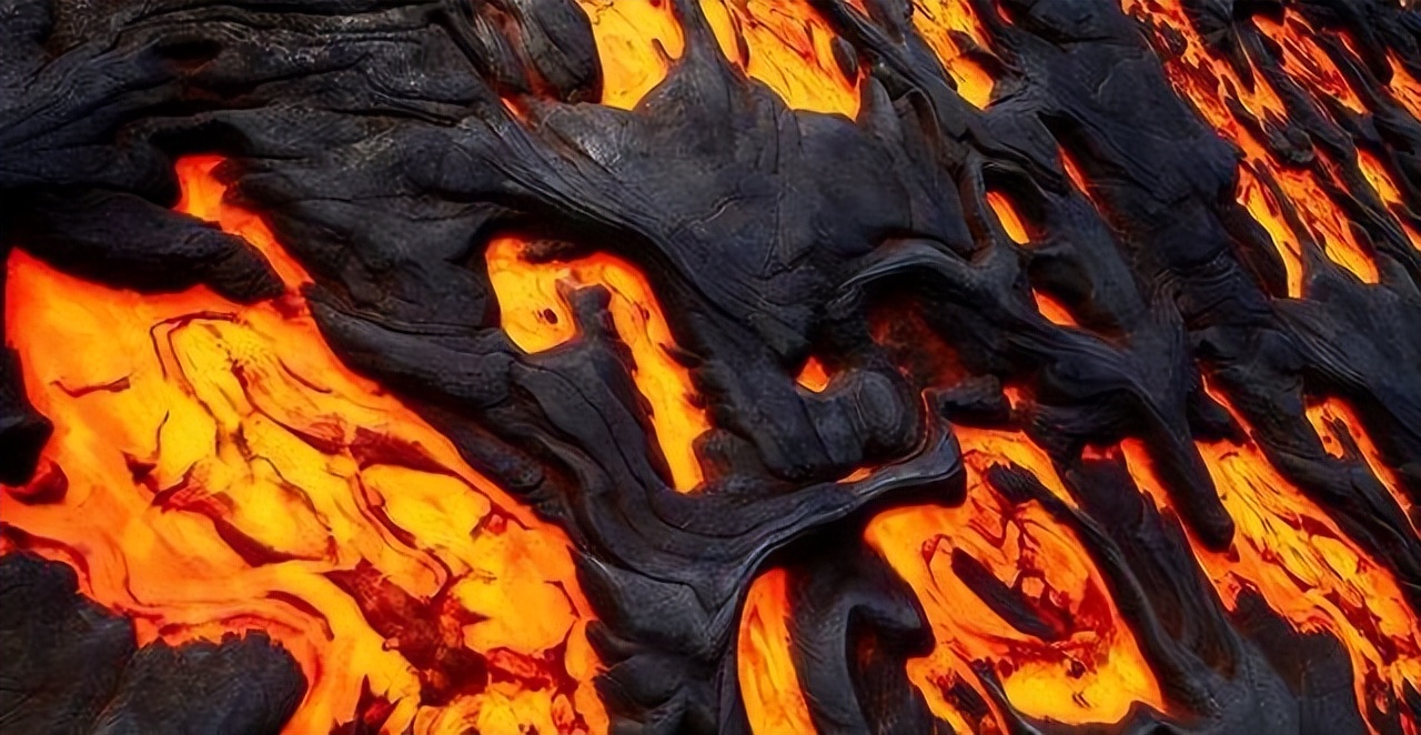 沉睡三百年的富士山终于喷发了吗,沉睡300多年的富士山要苏醒了吗