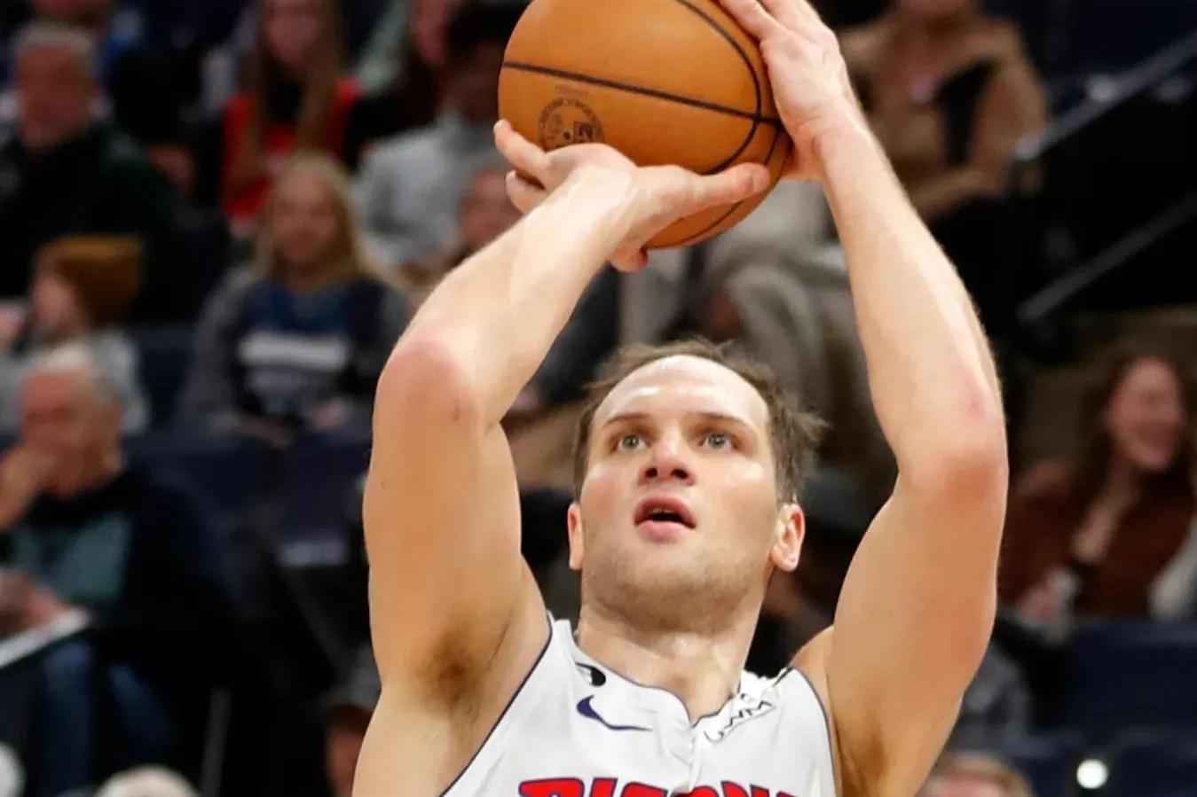 鍘嗗眾鍑鸿韩鍖楀崱nba鐞冨憳鍚嶅崟,缇庡獟鍘嗗彶涓婃渶宸殑鍗佷綅nba鐞冨憳