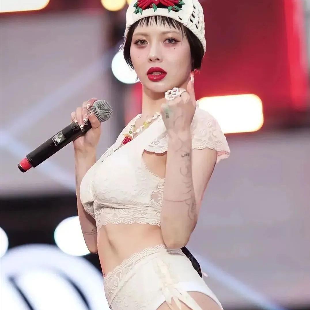 韩国女明星所有颜色露脐装,韩国女明星的露脐装