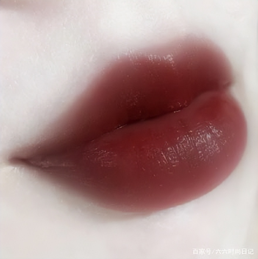 市面上最受女生欢迎的口红及色号,2023年流行的口红试色