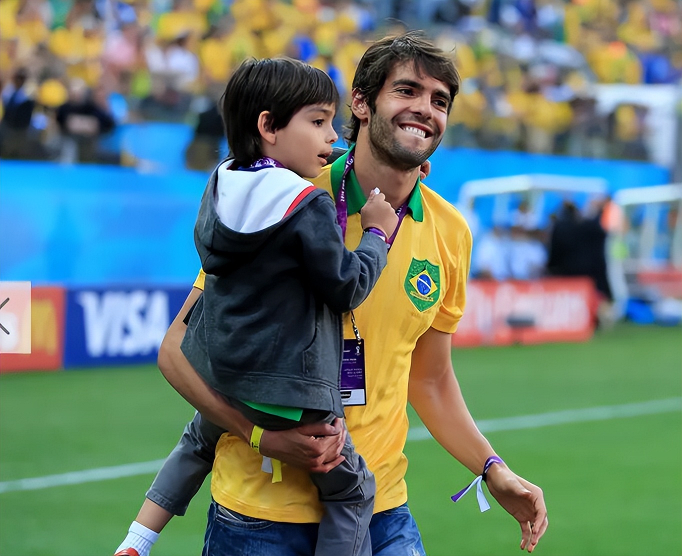 足坛明星卡卡,足球名将卡卡现状