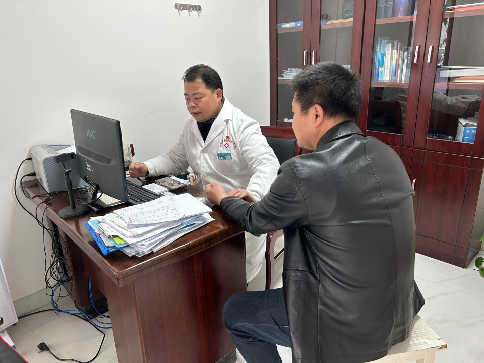 慢性肾炎肾衰难治吗,肾病能做手术修复基底膜吗