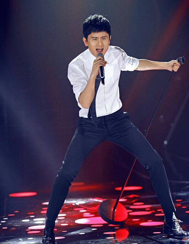 我型我秀第一届退赛的女选手是谁,我型我秀的历届选手主持人