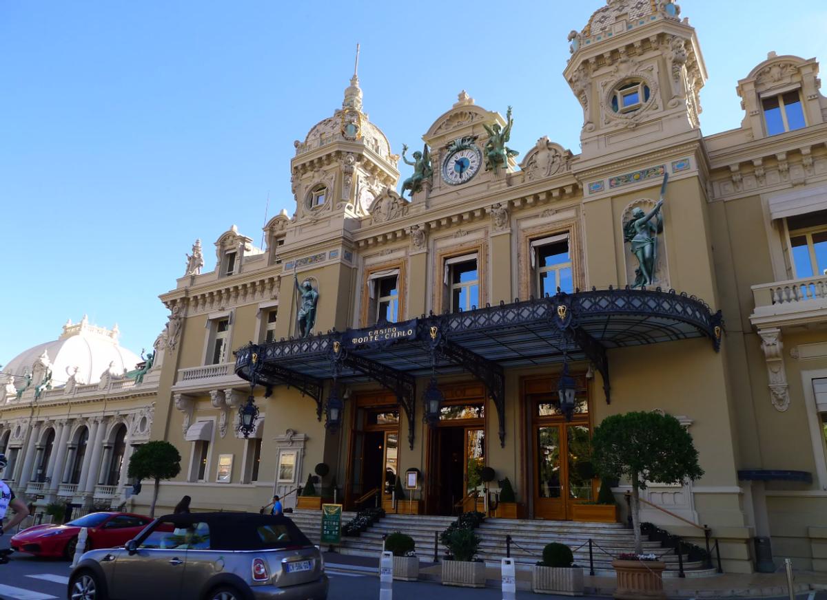 摩纳哥为什么赌城发展最好,袖珍小国摩纳哥究竟有多土豪