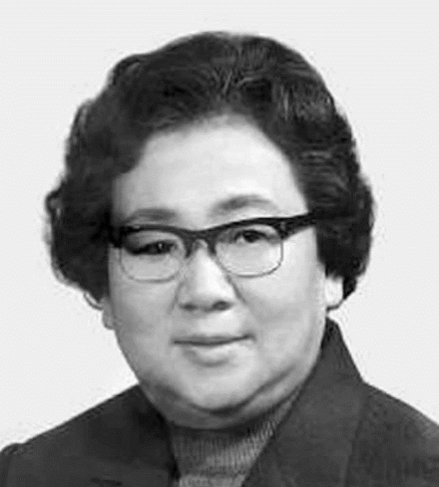 *德朱**之女朱敏，为生存曾装哑2年，晚年称：无法原谅母亲的叛变