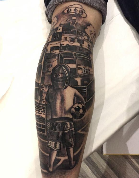 内马尔新纹身,内马尔纹身过程视频