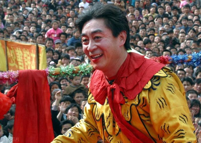 杨洁为何没有换掉六小龄童呢,杨洁为什么离开六小龄童