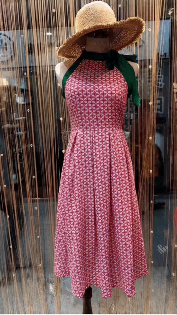 新手开服装店会有哪些坑,新手开服装店到底要进多少货