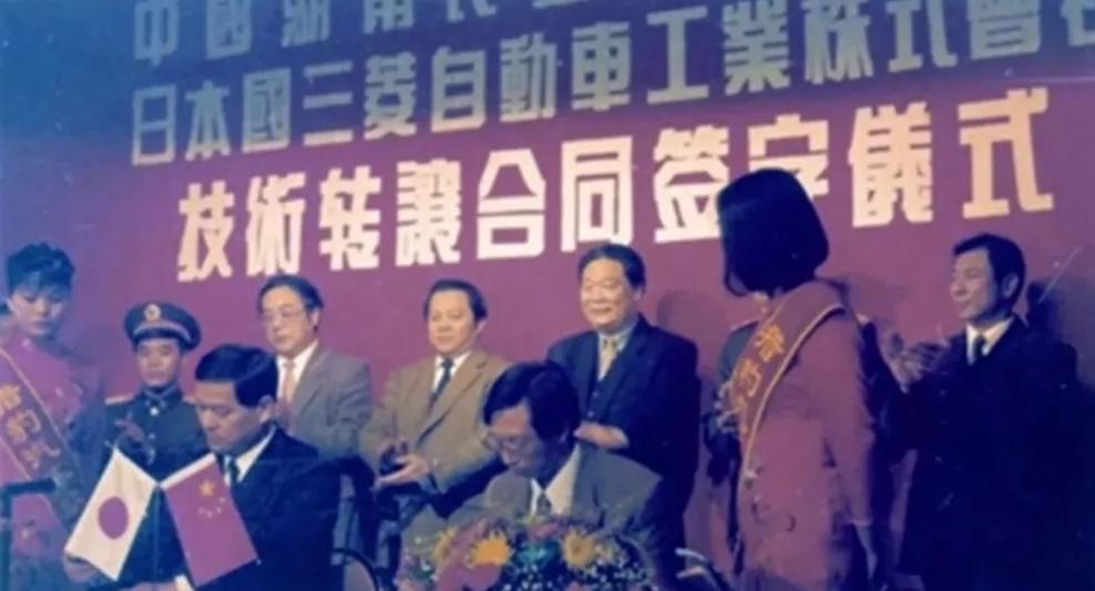 旧版猎豹与三菱帕杰罗,猎豹汽车和帕杰罗