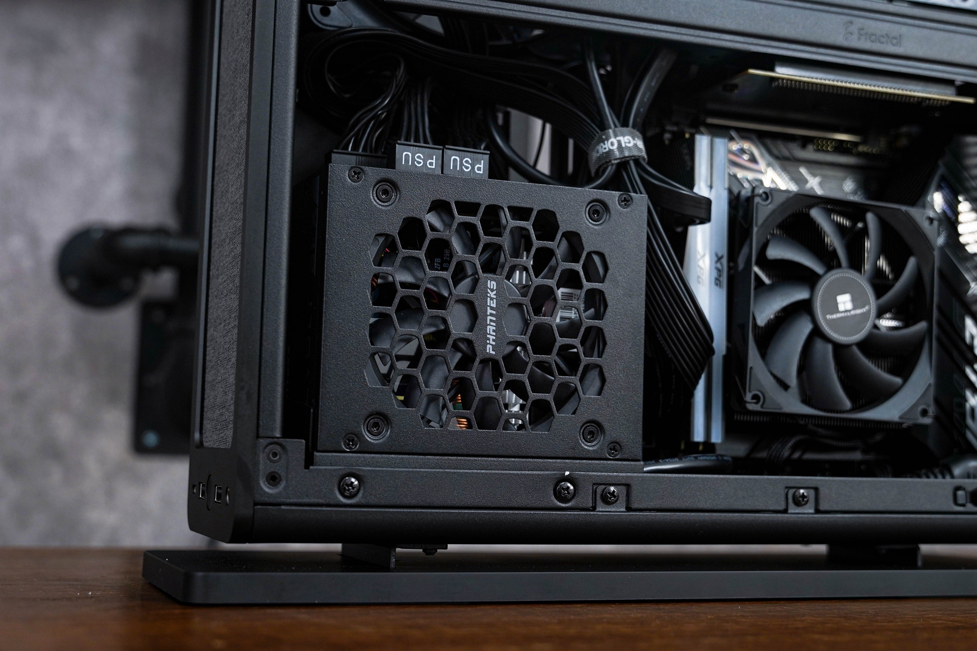 pc桌面软件制作,小型桌面pc