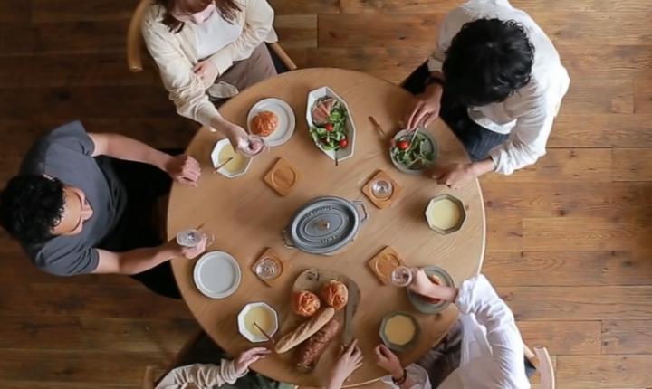 小户型用圆形餐桌还是方形桌,方形餐桌和长方形餐桌哪个更实用