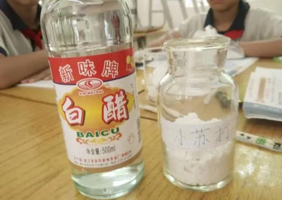 自制最好用的厨房强力清洁剂,自制卫生间地板清洁剂强力去污