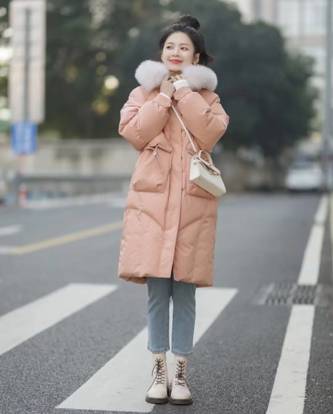 2018外套里面穿这3件内搭时髦保暖,冬天暖和又时尚的外套推荐