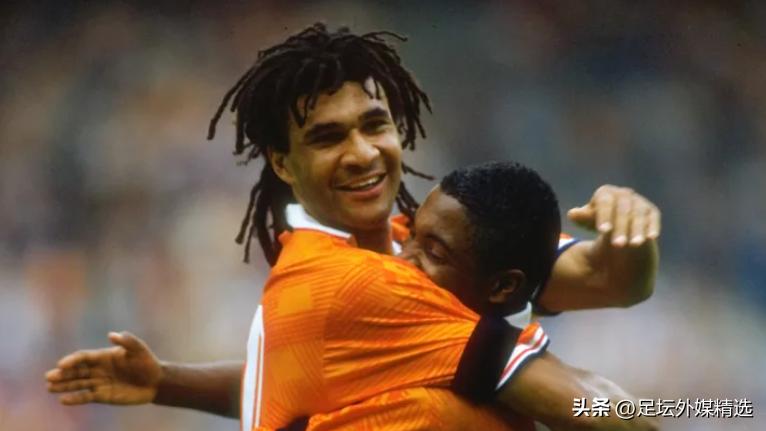 足坛史上最优秀十大中场球员,十佳中场魔笛排名