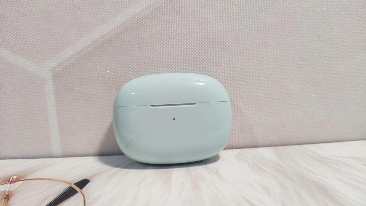 魅蓝blus2主动降噪耳机拆解,魅蓝blus2主动降噪耳机性价比