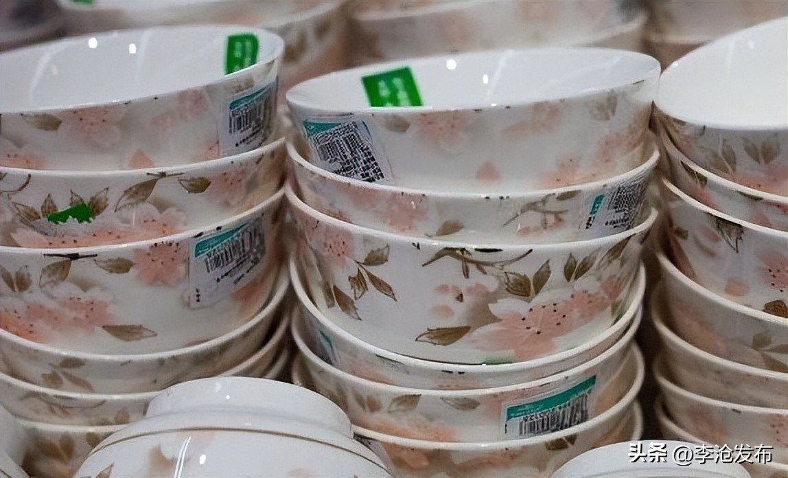 家里吃饭用餐具应该用什么品牌,家里吃饭的碗有什么讲究吗