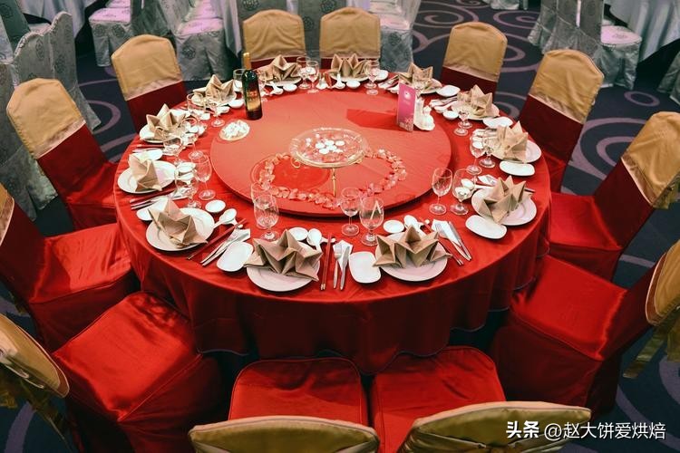 海南一家三口吃饭,海南一家三口去旅游