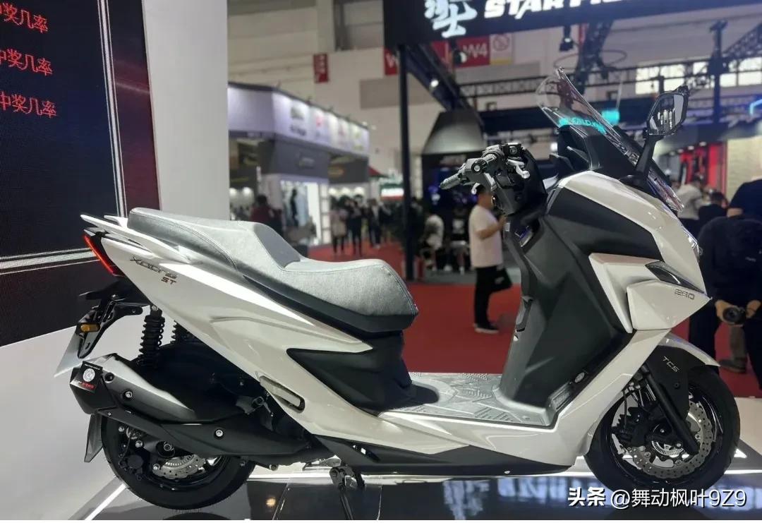 光阳st250踏板车,踏板250st纪念版