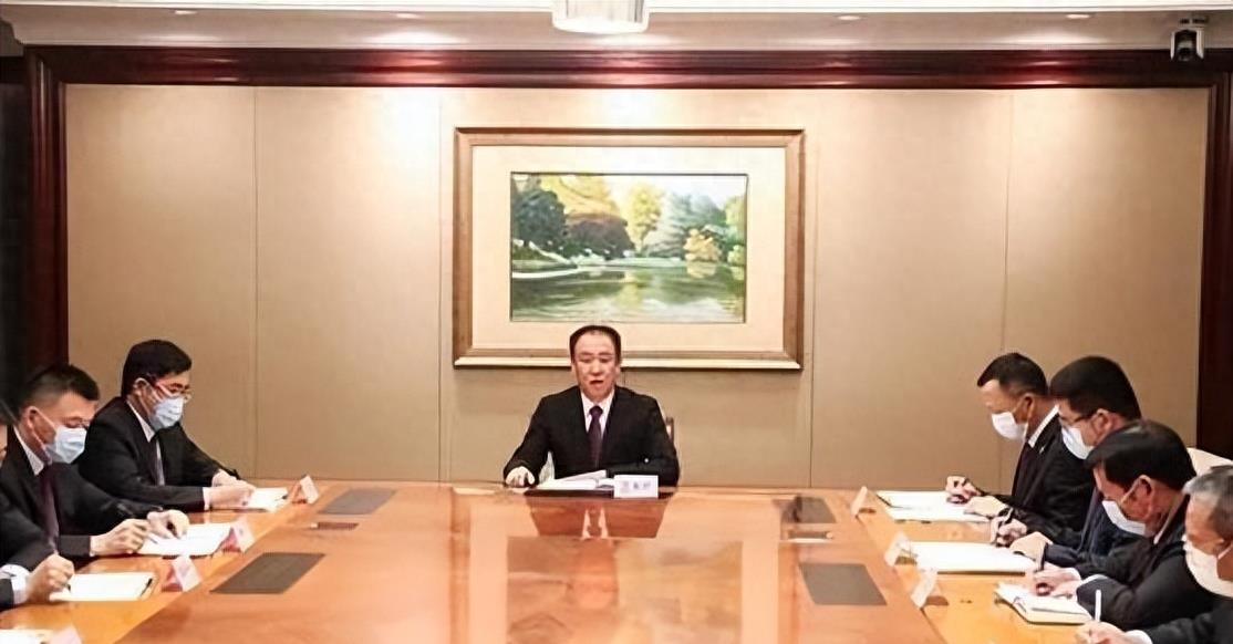 富豪家印养20控梯员年薪30万，你想知道为什么？