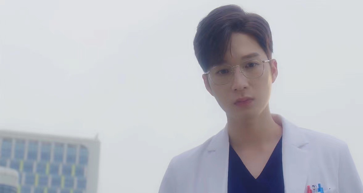 林思意炫耀和赵丽颖合作,林思意赵丽颖张可盈