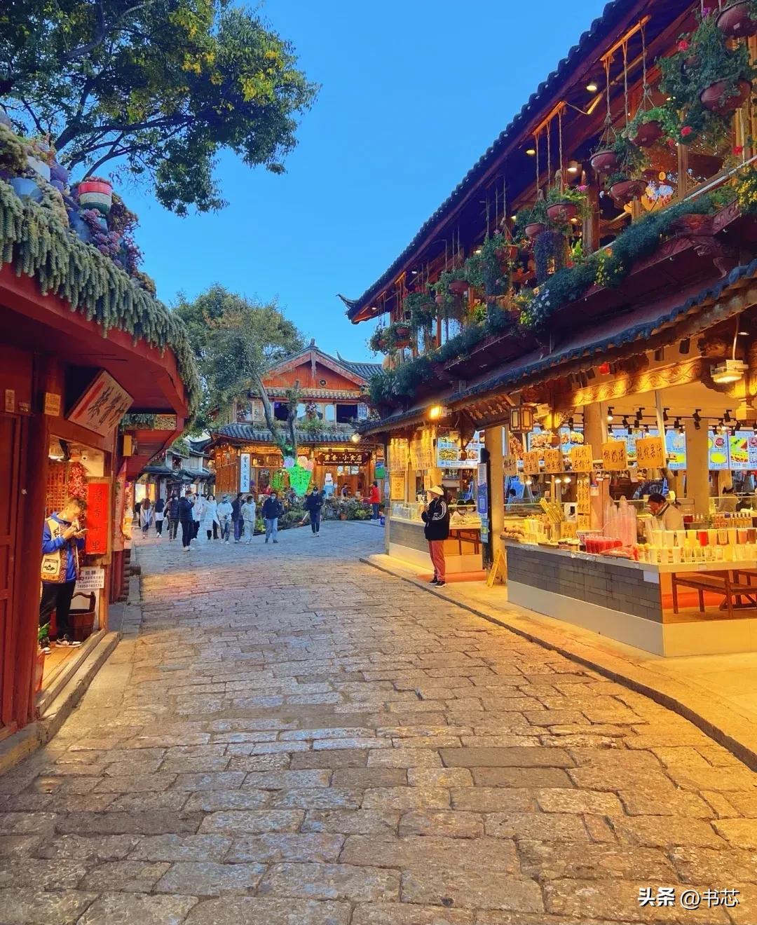 丽江古城的四方街在什么地方,丽江古城四方街