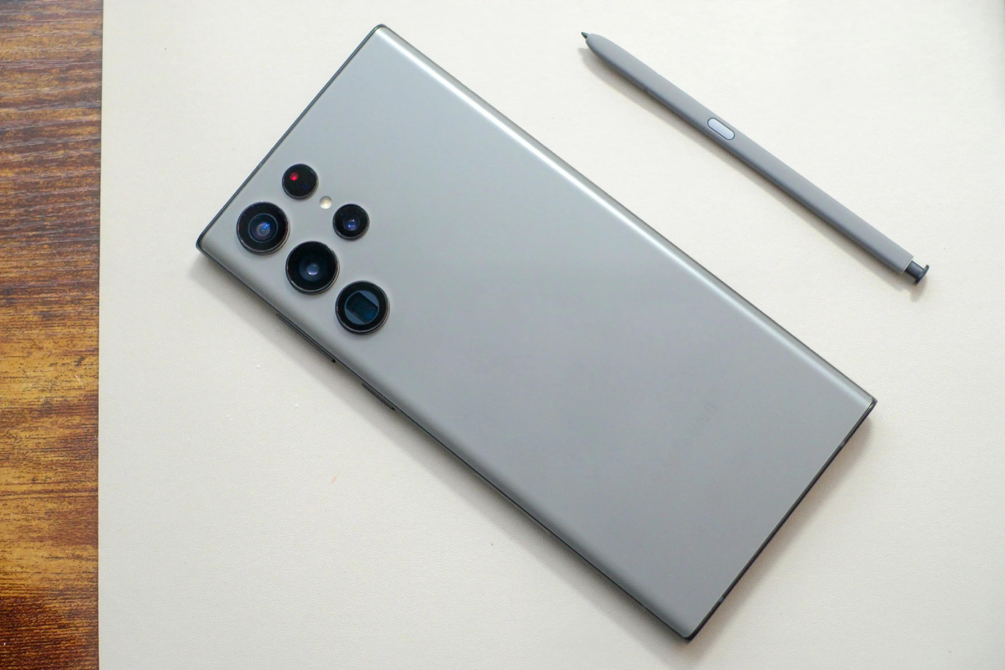 安卓机皇三星s22ultra的处理器,三星机皇s22ultra哪款颜色好看