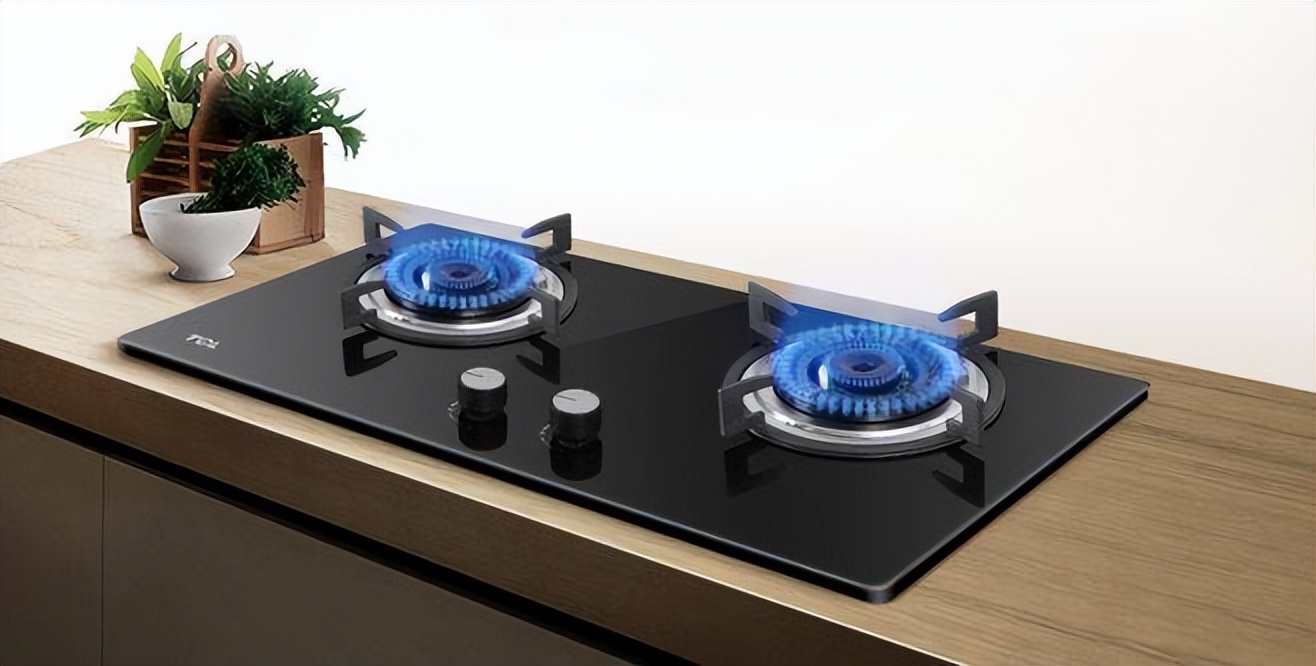 搬新家要不要燃气灶开火,搬新家父母给买锅碗瓢盆吗