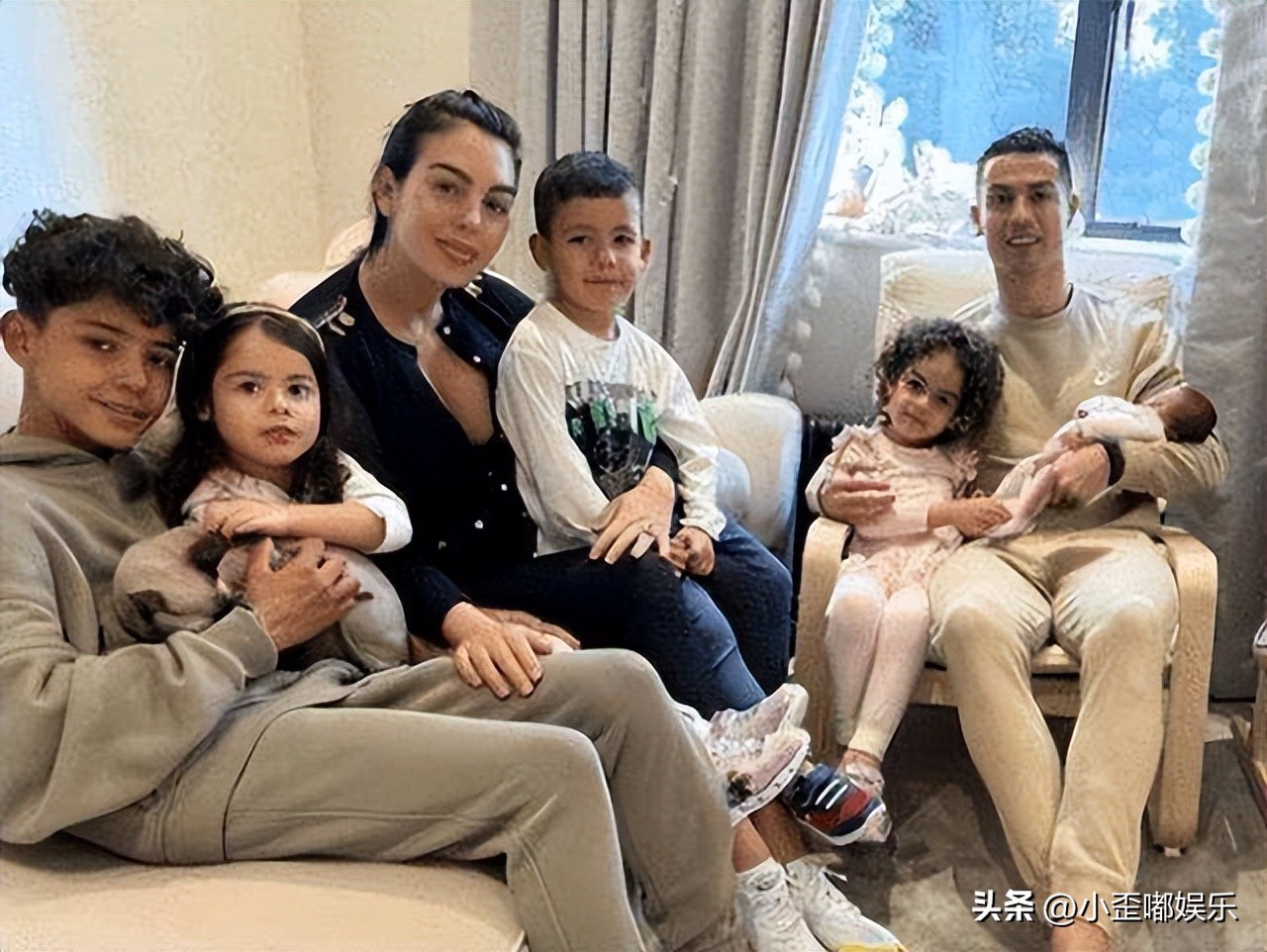 世界杯c罗几个老婆,世界杯球星太太团美貌