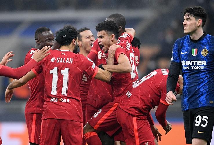 莱万欧冠14分钟上演大四喜,欧冠豪门出局分析