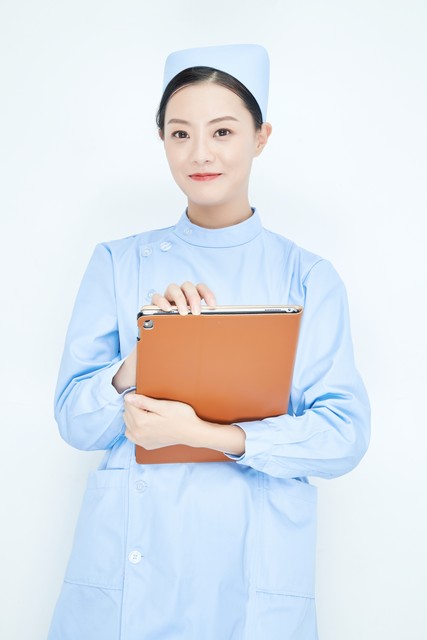 广州毒保姆一年半杀8老人,毒保姆害死8位老人