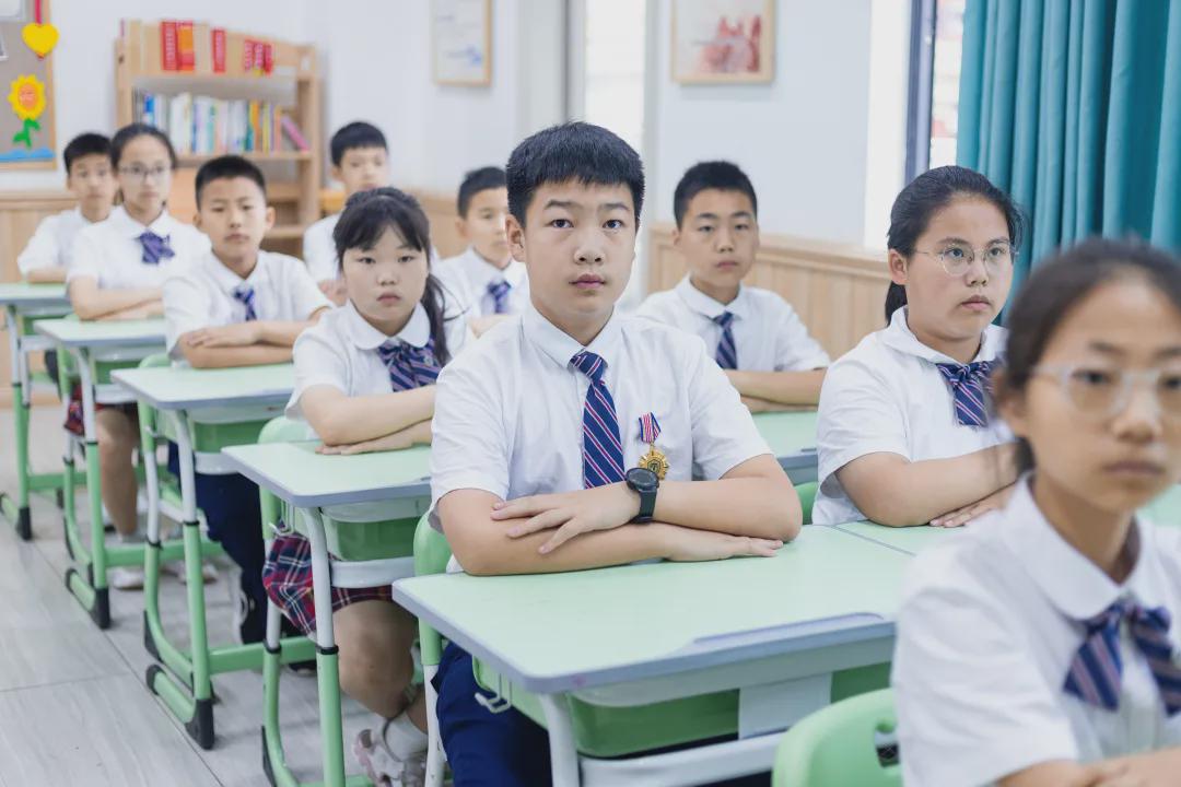 求贤若渴广纳英才,求贤若渴