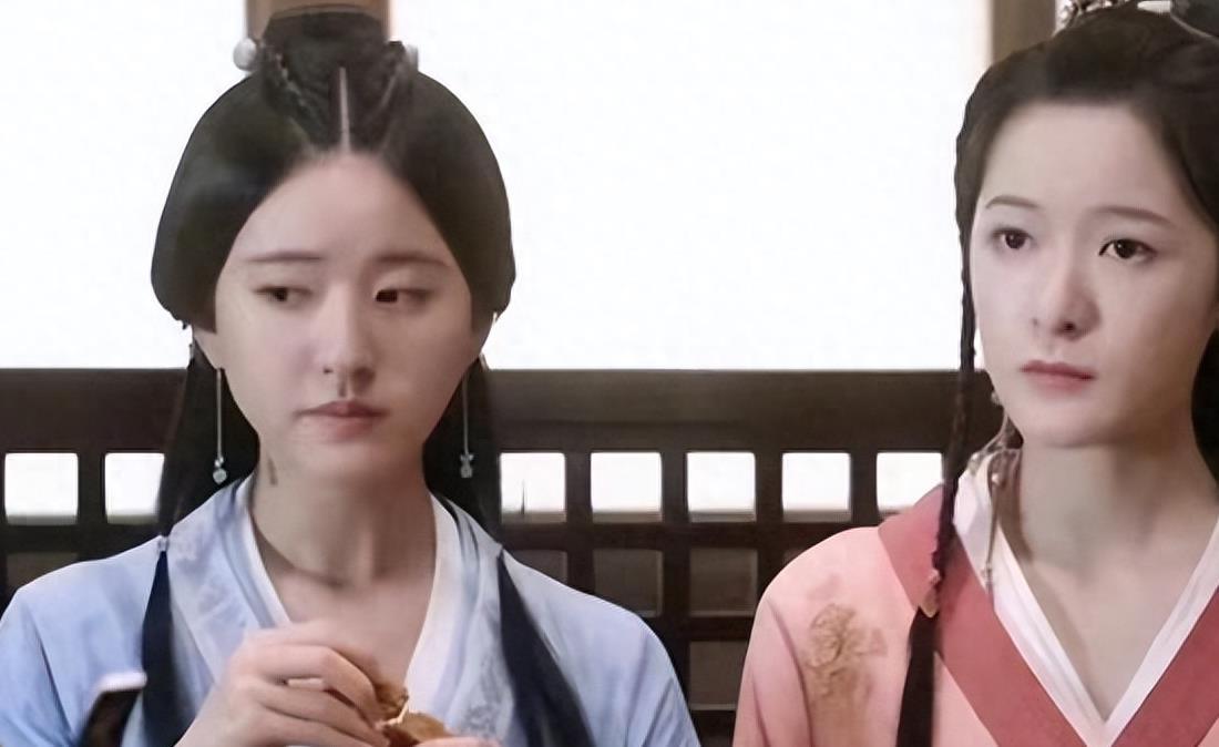 这位女明星穿性感衣服，把“诱惑”推到了极限