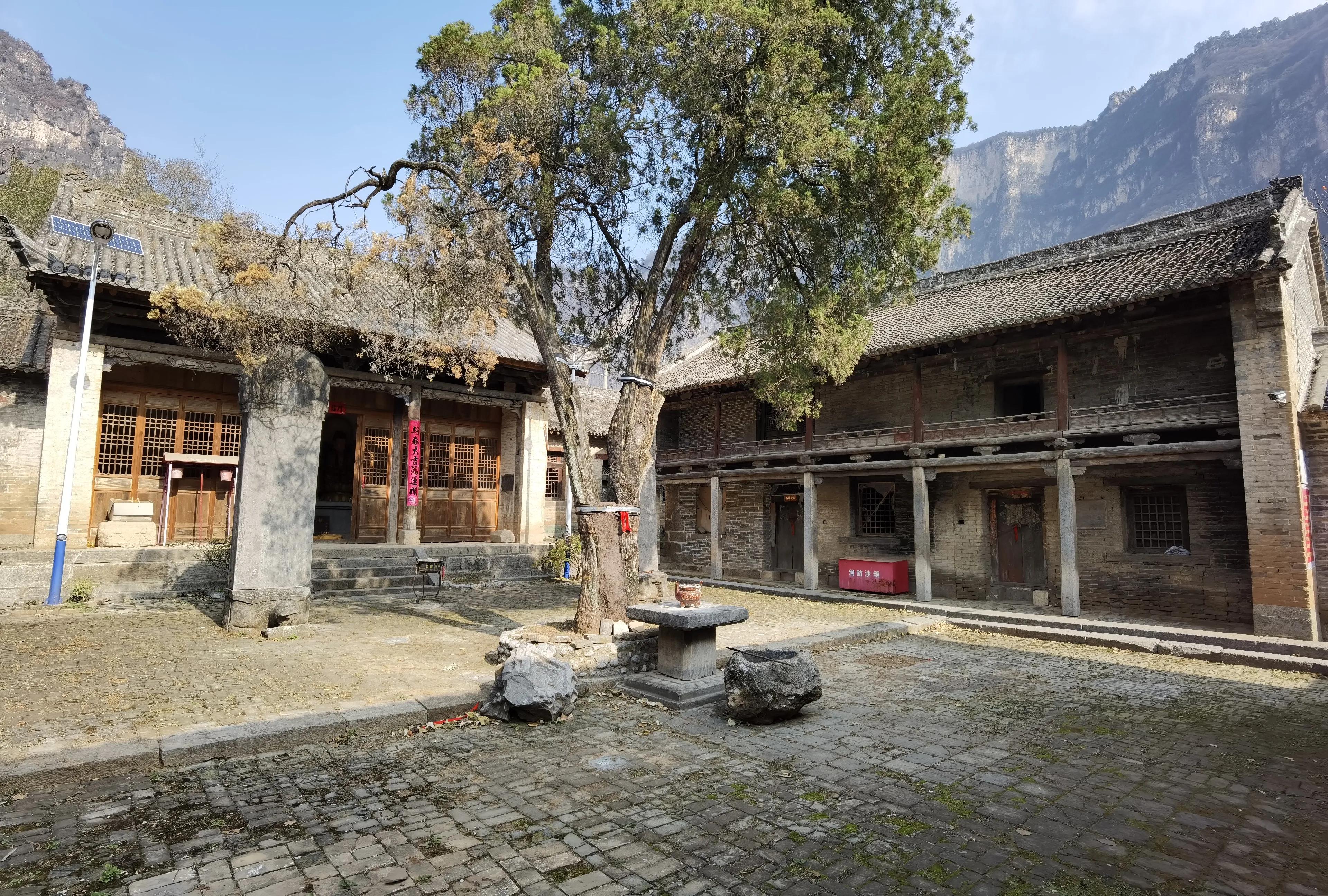 灵岩大佛山徒步,徒步灵岩山寺美篇