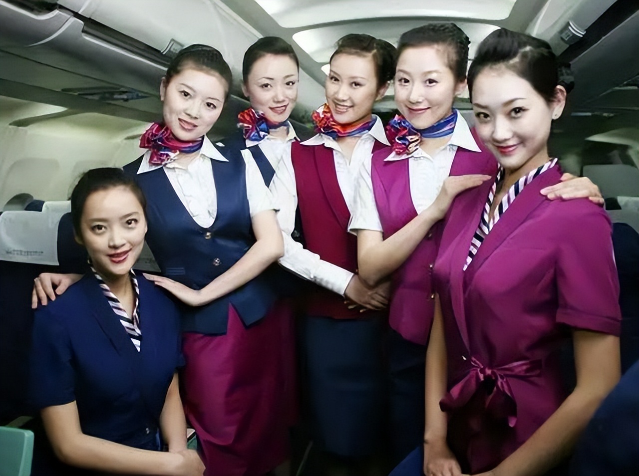 飞机免费4项服务,飞机上提供的服务