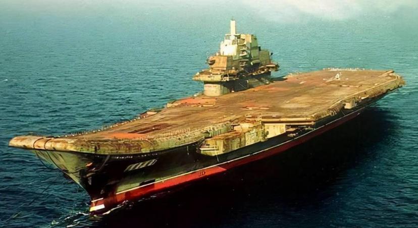 中国买过四艘航母，为何只有“瓦良格”被改造，其他三艘去哪了？