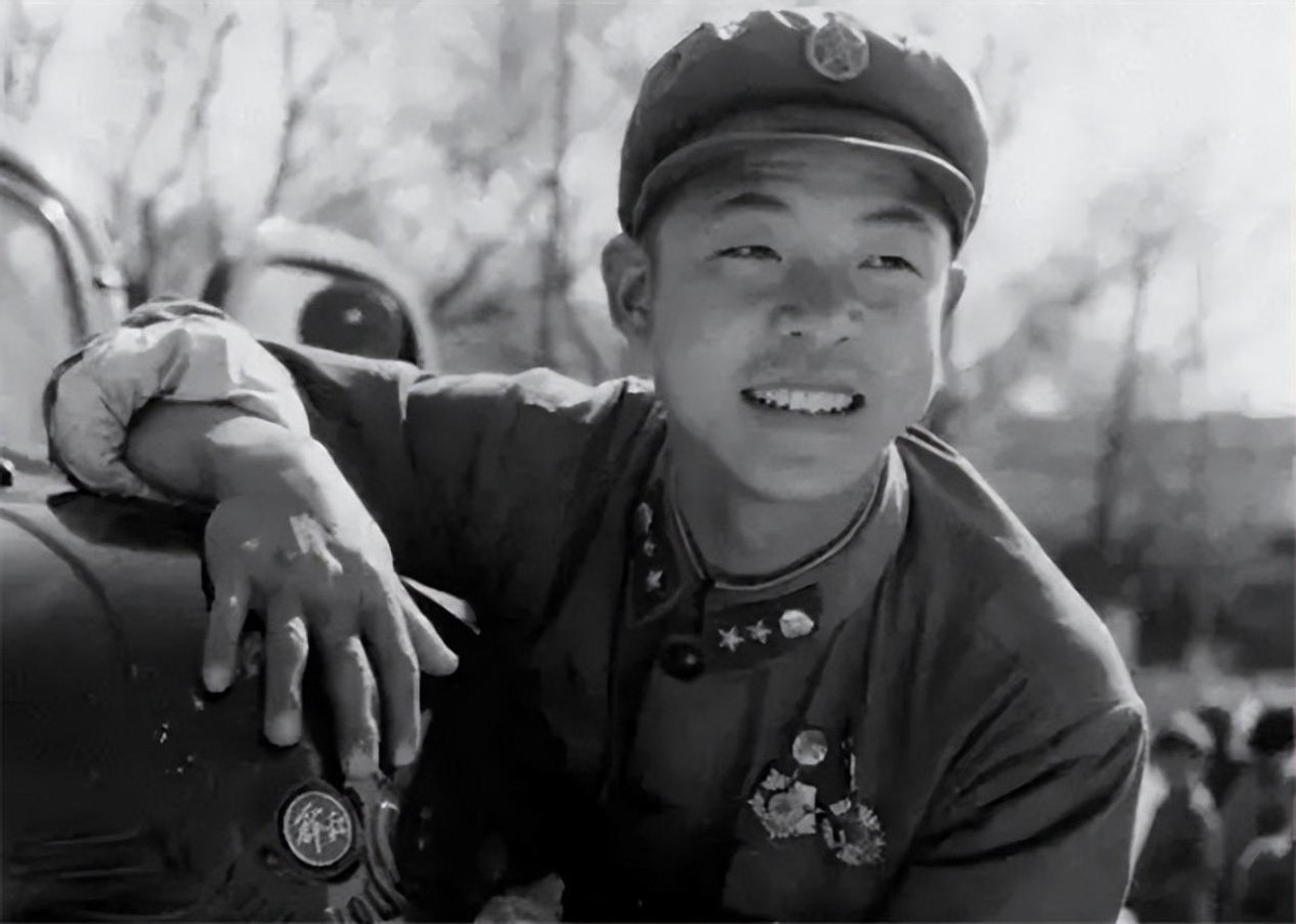 1962年雷锋因公牺牲，年仅22岁，41年后鉴定人披露细节令人心疼