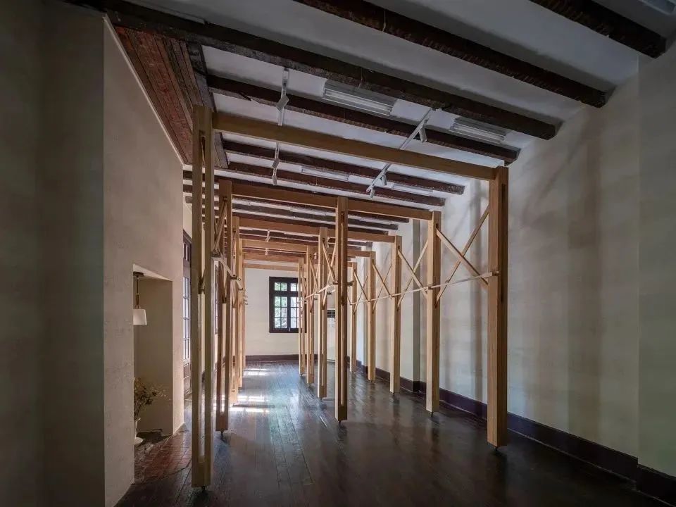 逛本土买手店，怎么跟开盲盒似的？