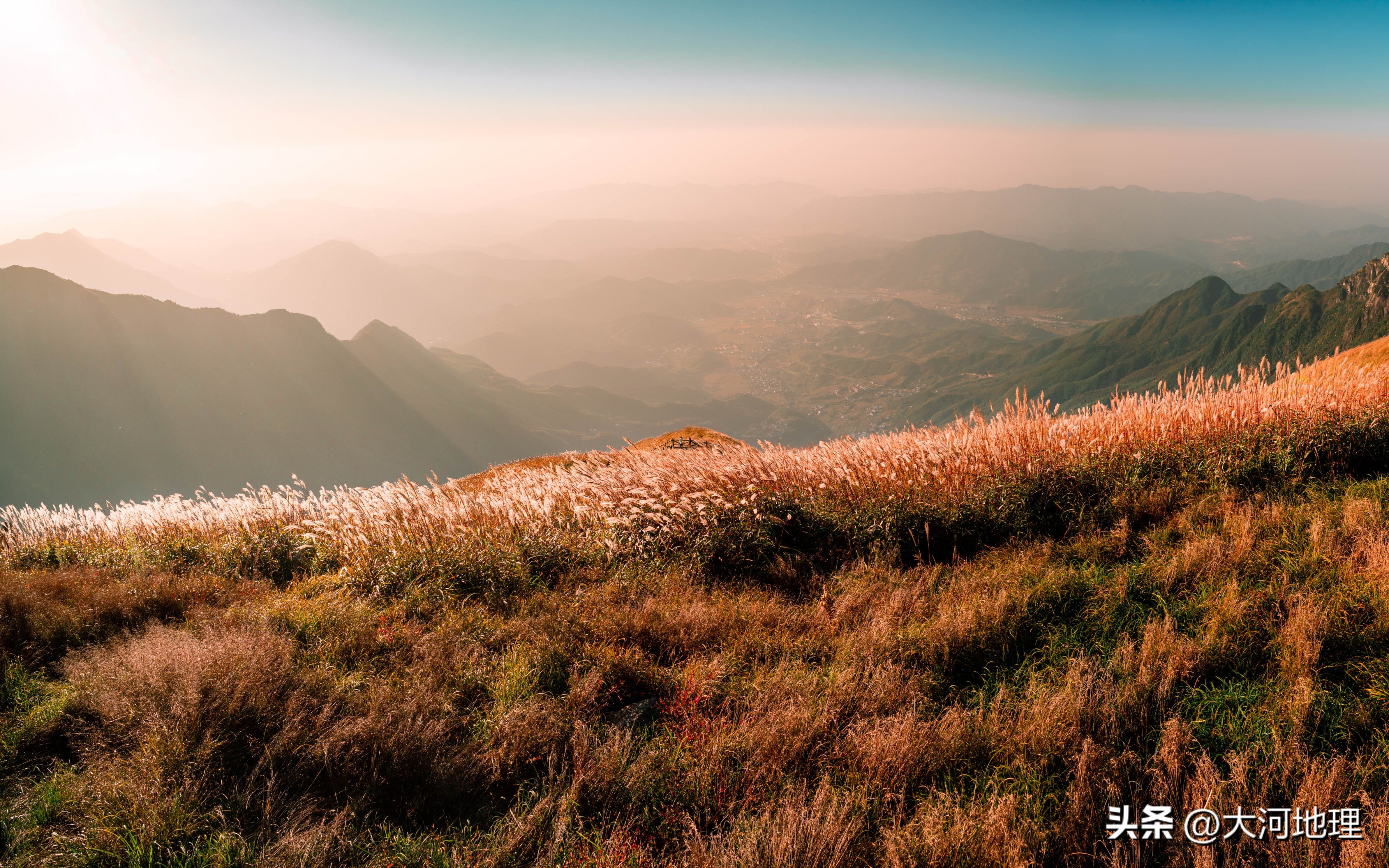 中国南方这30个景点,难说多知名,但敢说它的秋色最艳最浪漫