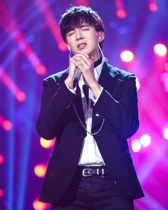 成功转型为明星的50位网红,凭自己努力走红的10位网红