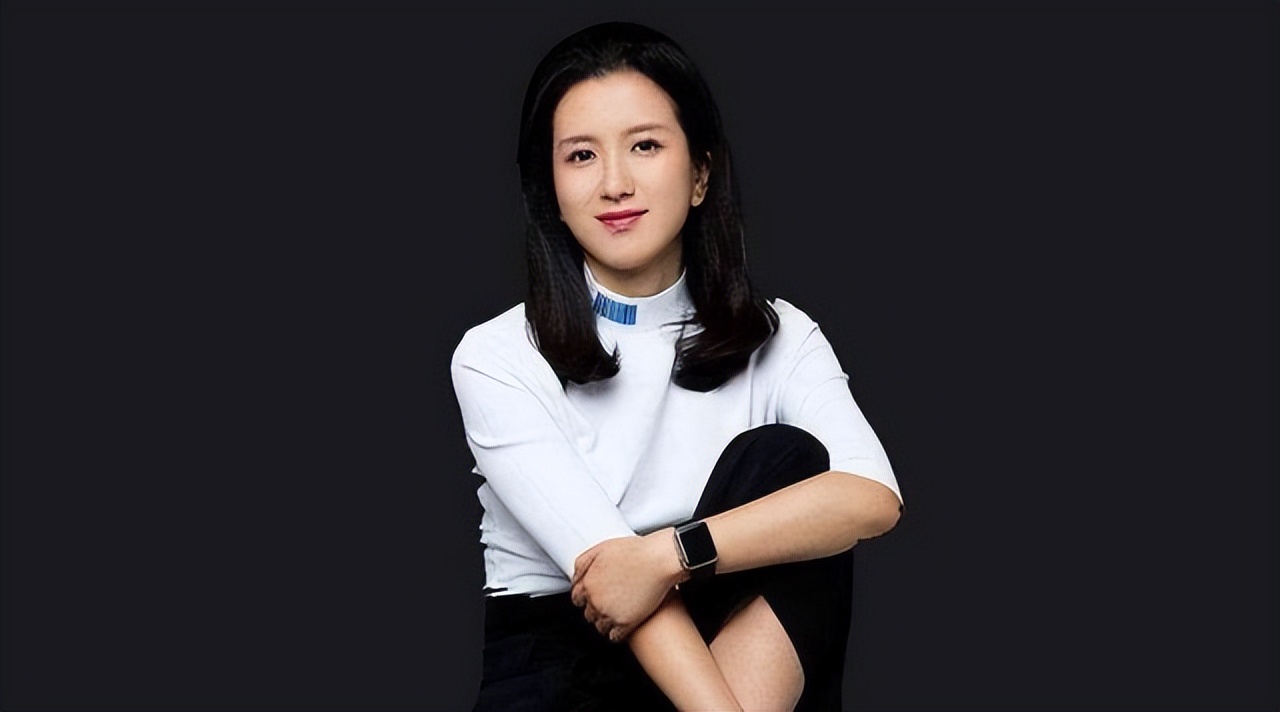 从身价15万到身价15亿，胡玮炜只用了3年的时间，她是如何做到的