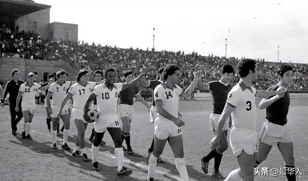 贝利球王哪一年去世的,球王贝利的三次世界杯