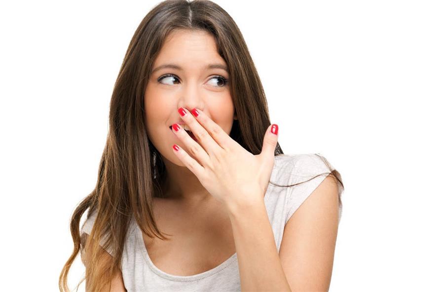 ​嘴巴有臭味被别人议论?不妨试试这些小妙招，或能助你口气变清新