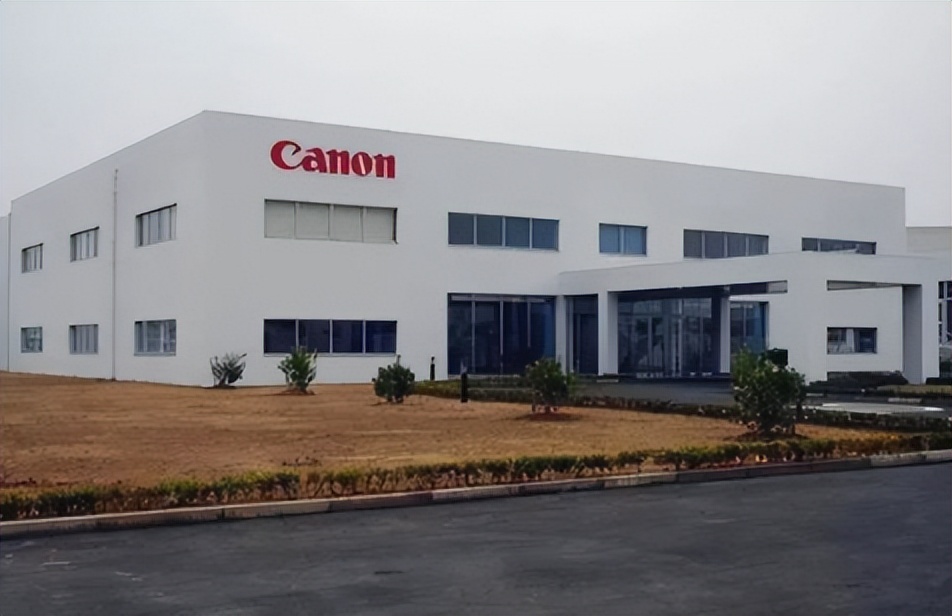 尼康宣布中标光刻机 (尼康光刻机和asml区别)