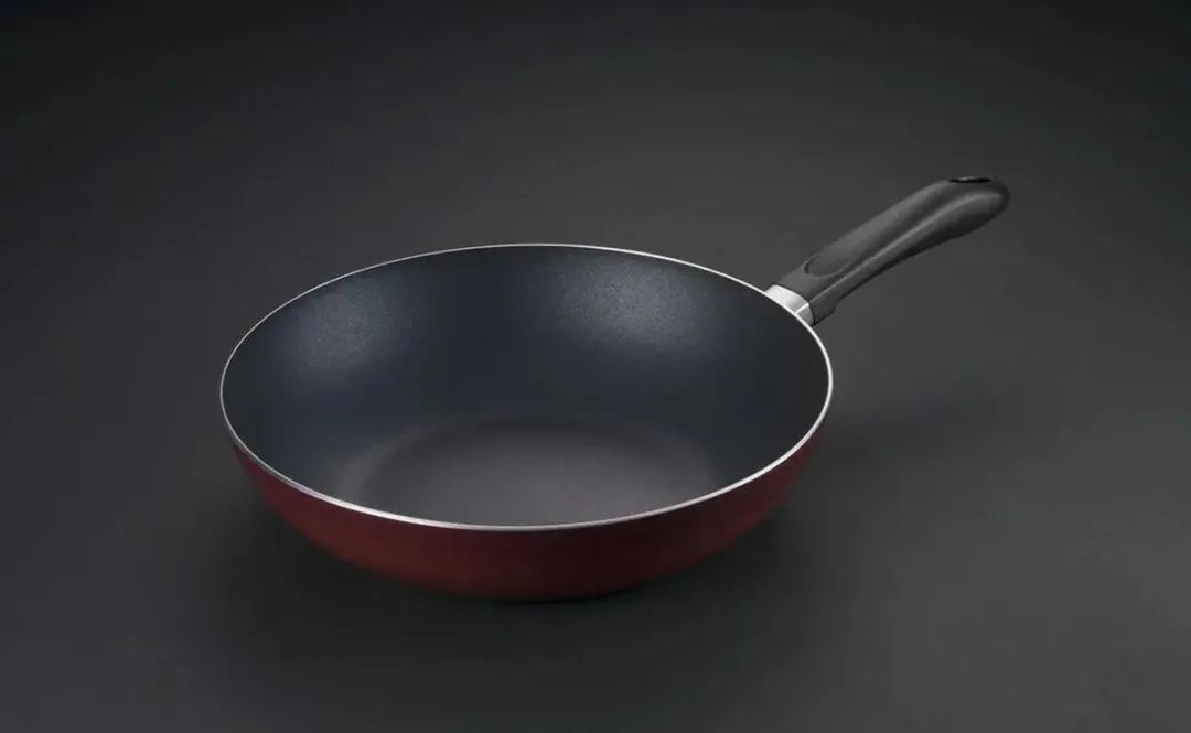 新买的铁锅怎么做以后才会不粘锅,刚买的铁锅怎么用才不粘锅